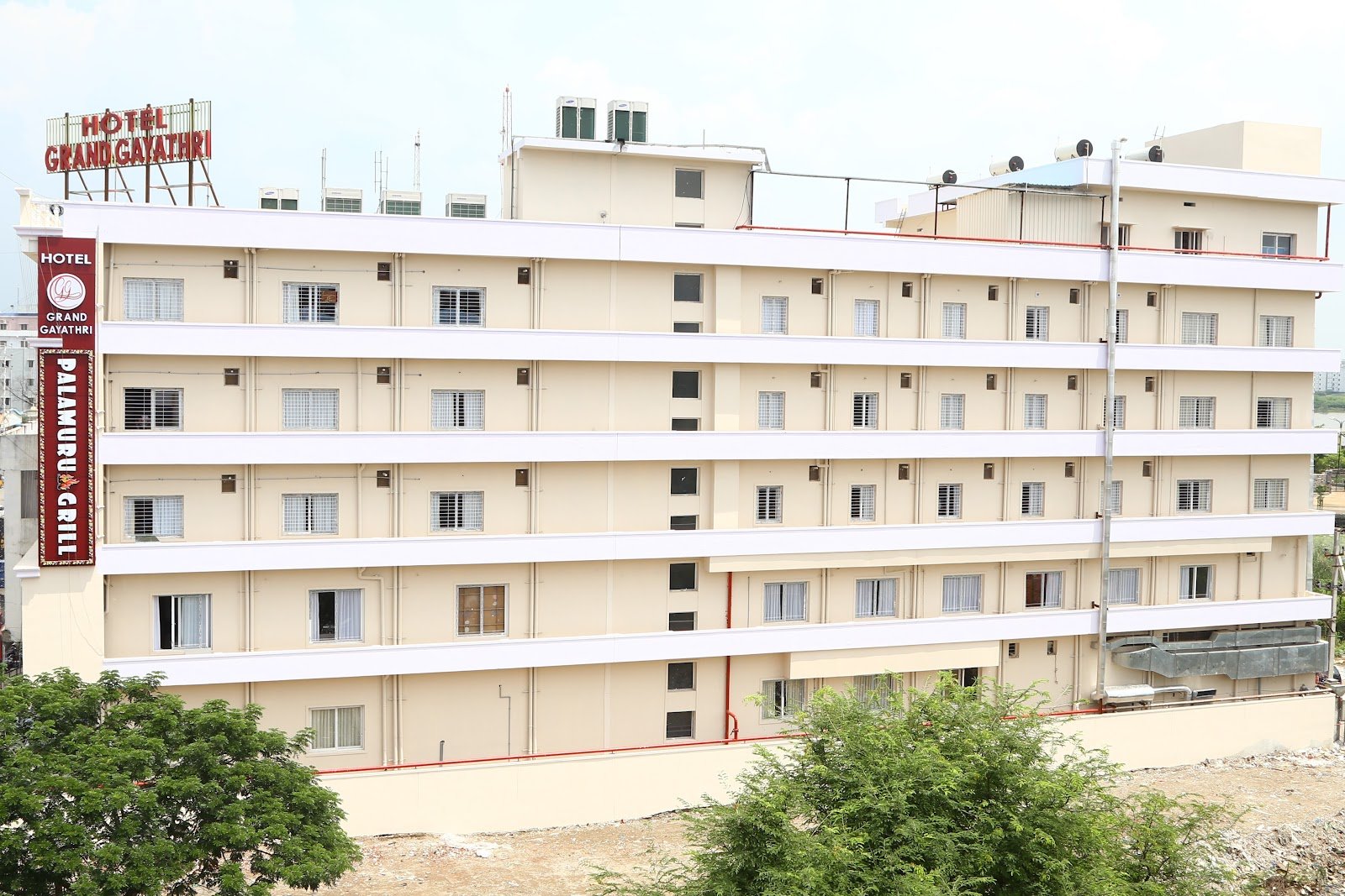 Hotel Grand Gayathri — Hotels in Telangana, Telangana