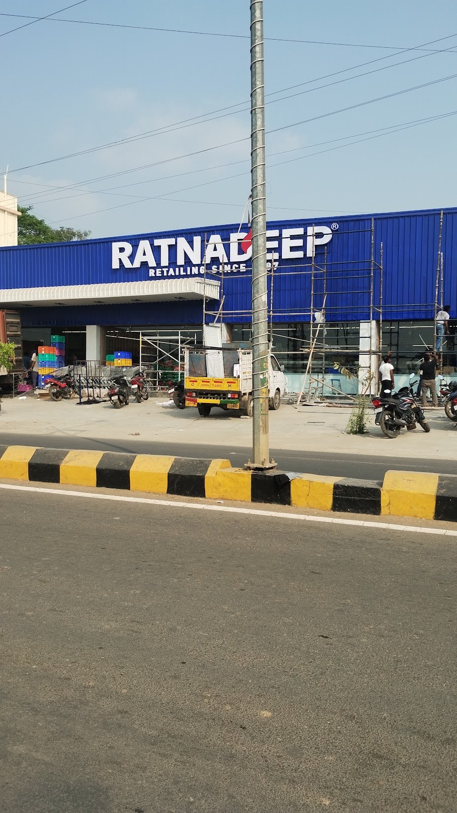 Ratnadeep Supermarket — Supermarkets in Telangana, Telangana