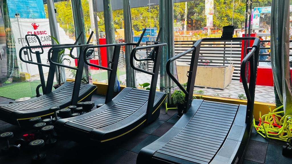 CLASSIC GYM FITNESS & CARDIO 3