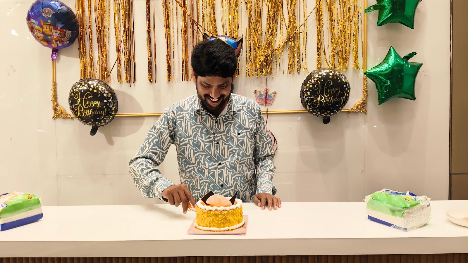 Hari sweets and bakers 2