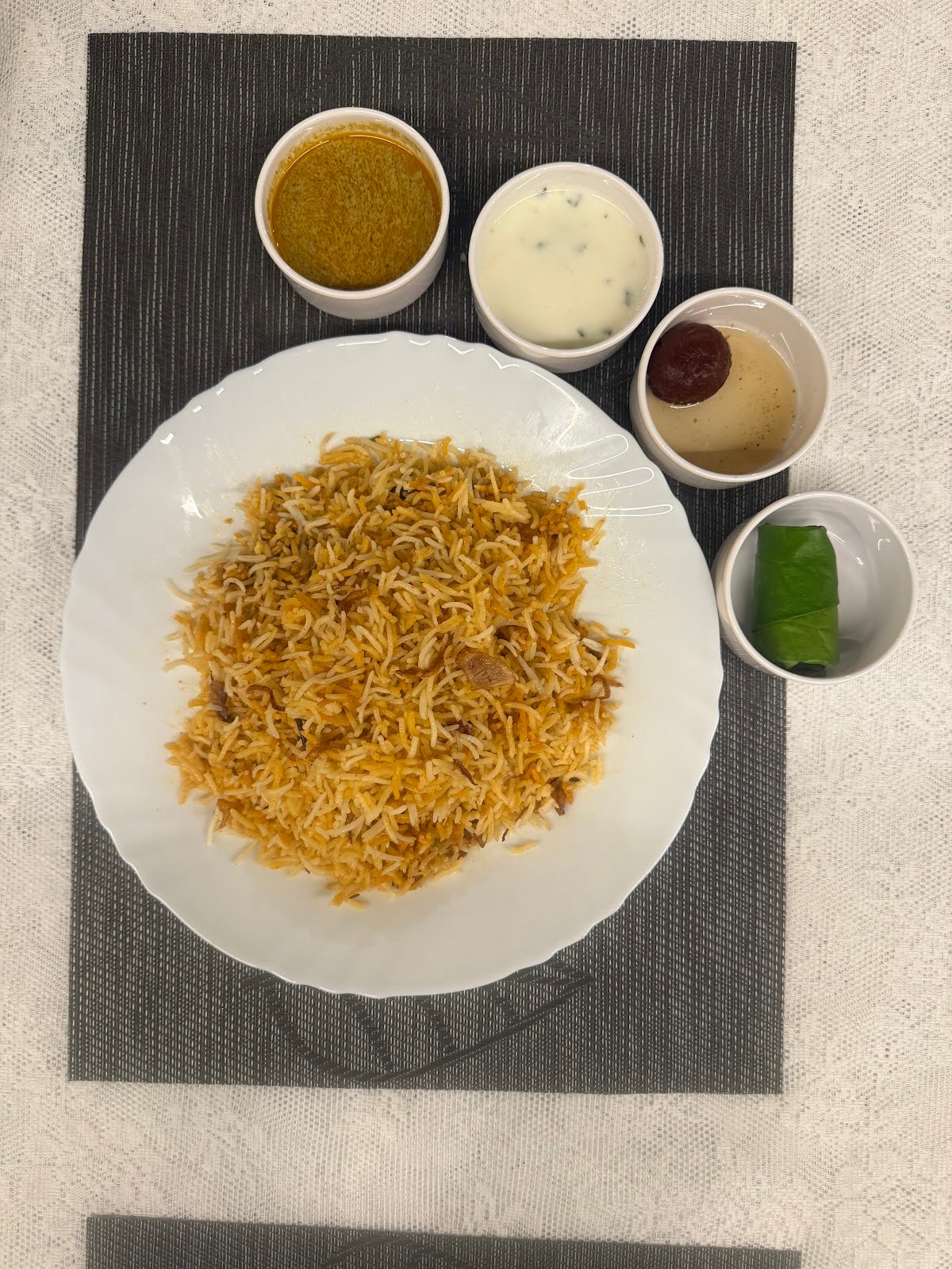Intlo's - A Biryani Brand 4