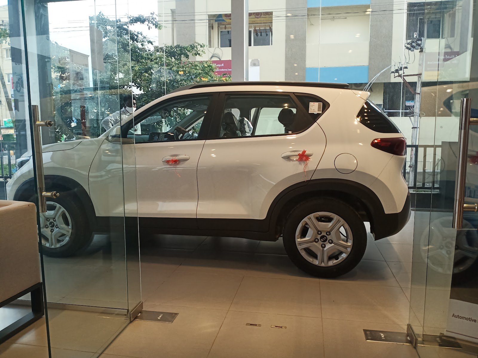Kia Car Showroom - Automotive Kia, Khammam 3