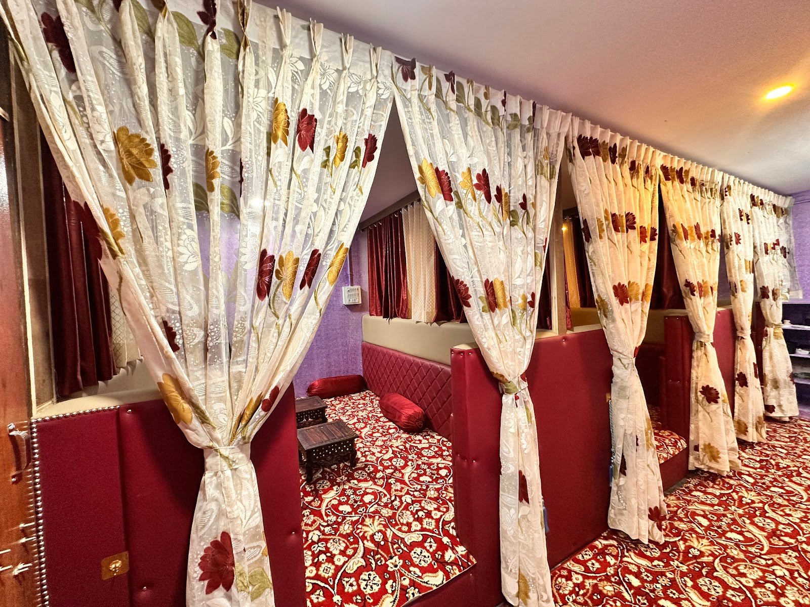 Kohinoor Multicuisine Restaurant 4