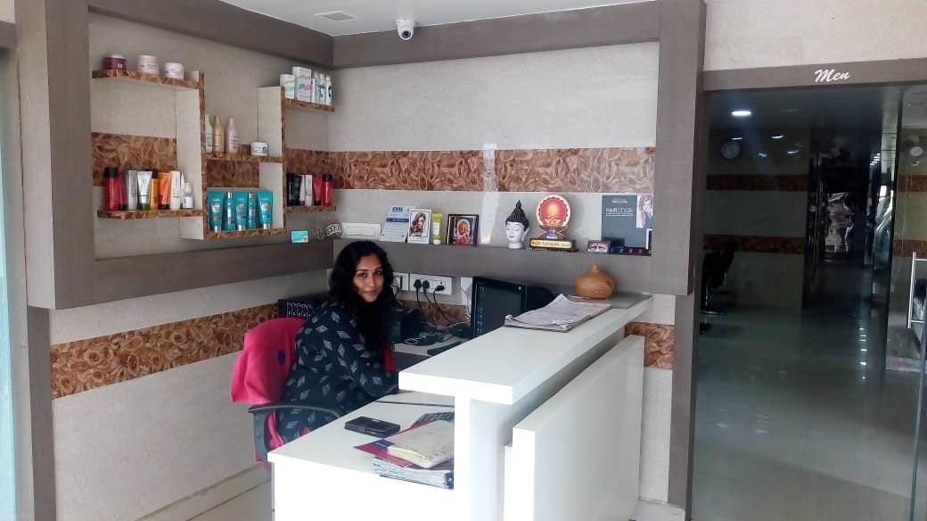 Pinks n Bloos Beauty Salon 2
