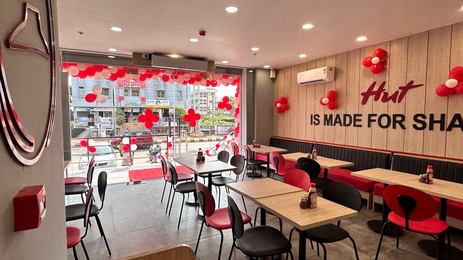 Pizza Hut 2