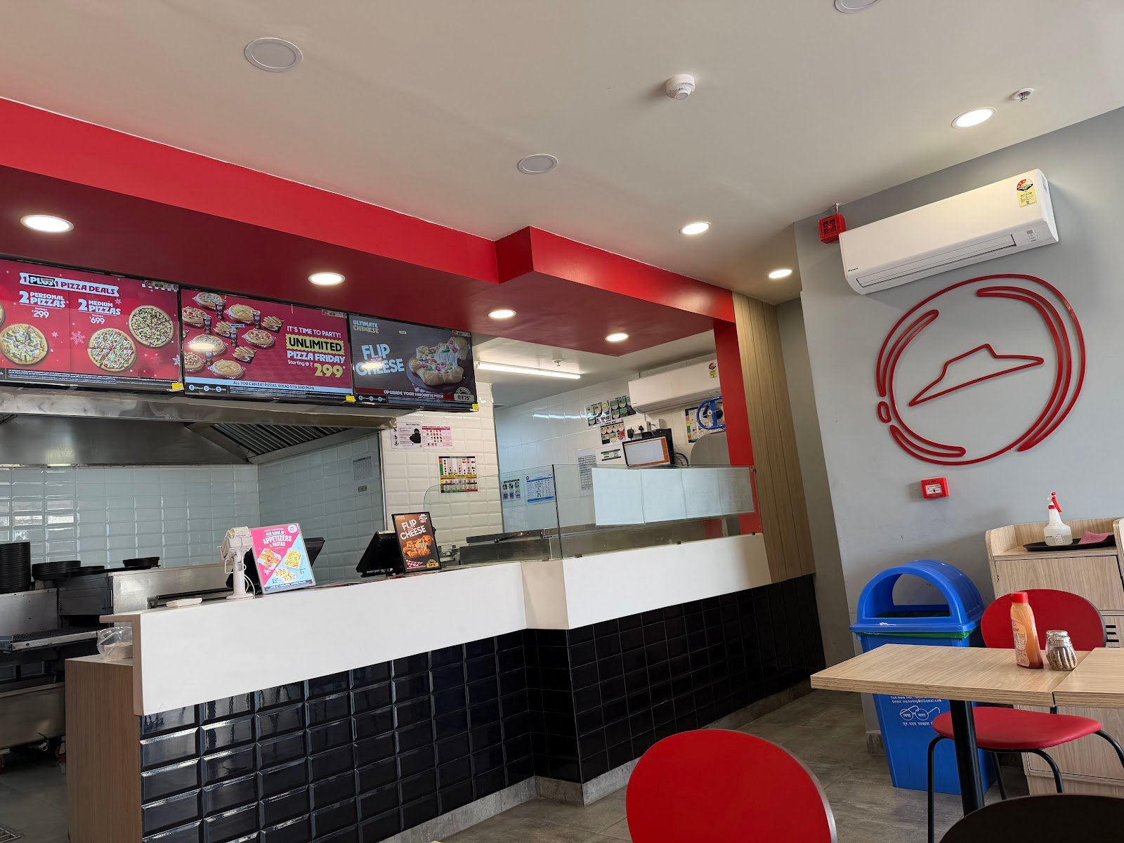 Pizza Hut 3