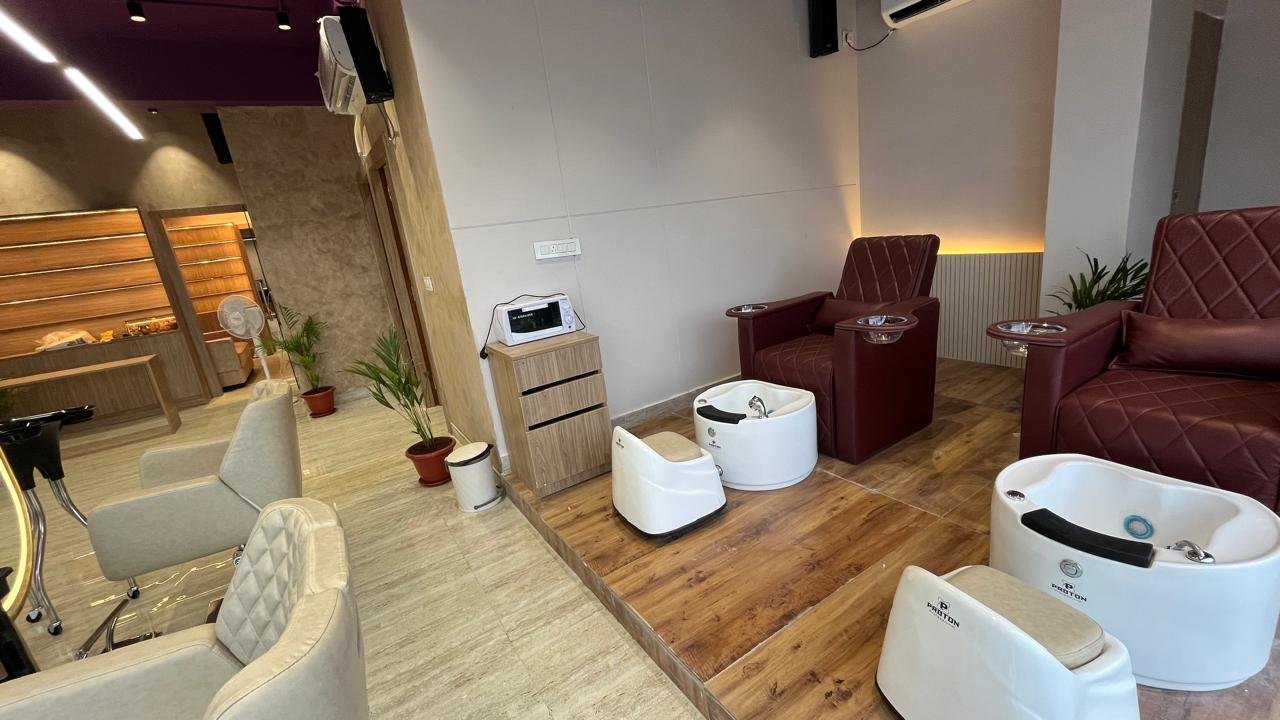 Studio11 Family Salon 5