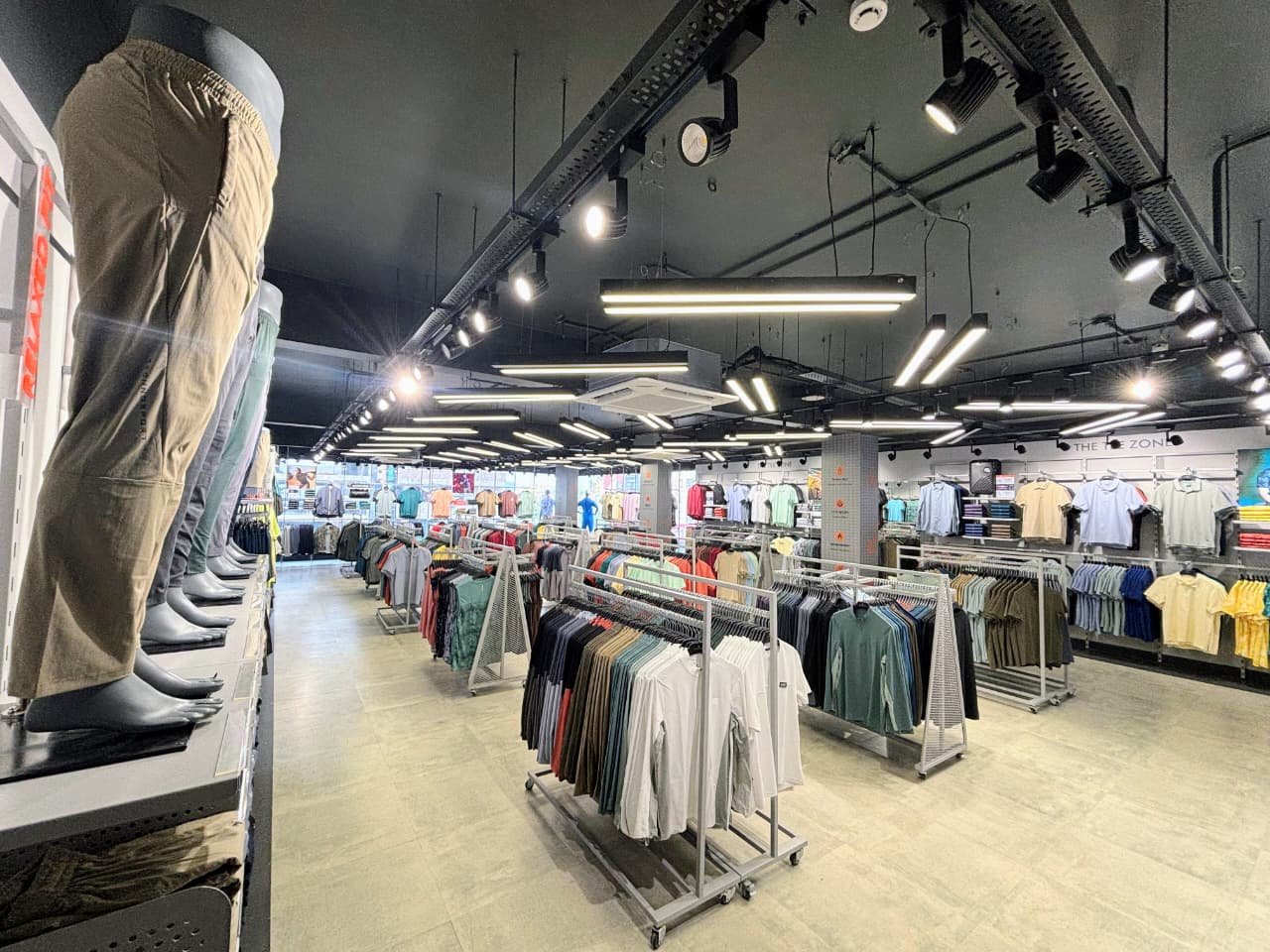TechnoSport Exclusive Store 3