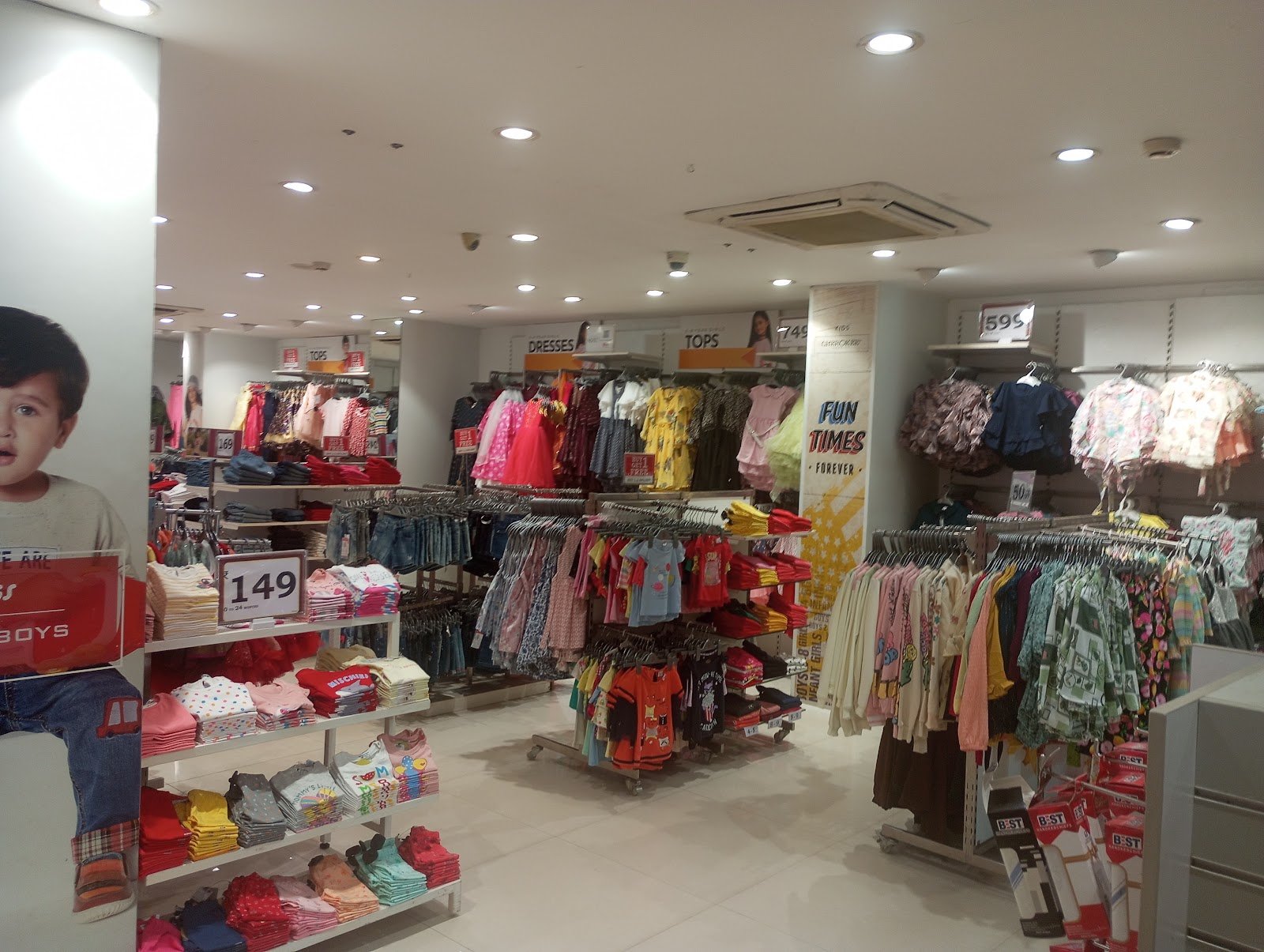Unlimited Fashion Store 3