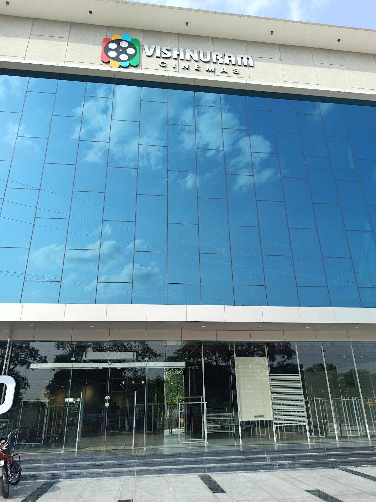 Vishnuram Cinemas photo — Movie Theater in Kodad, Telangana
